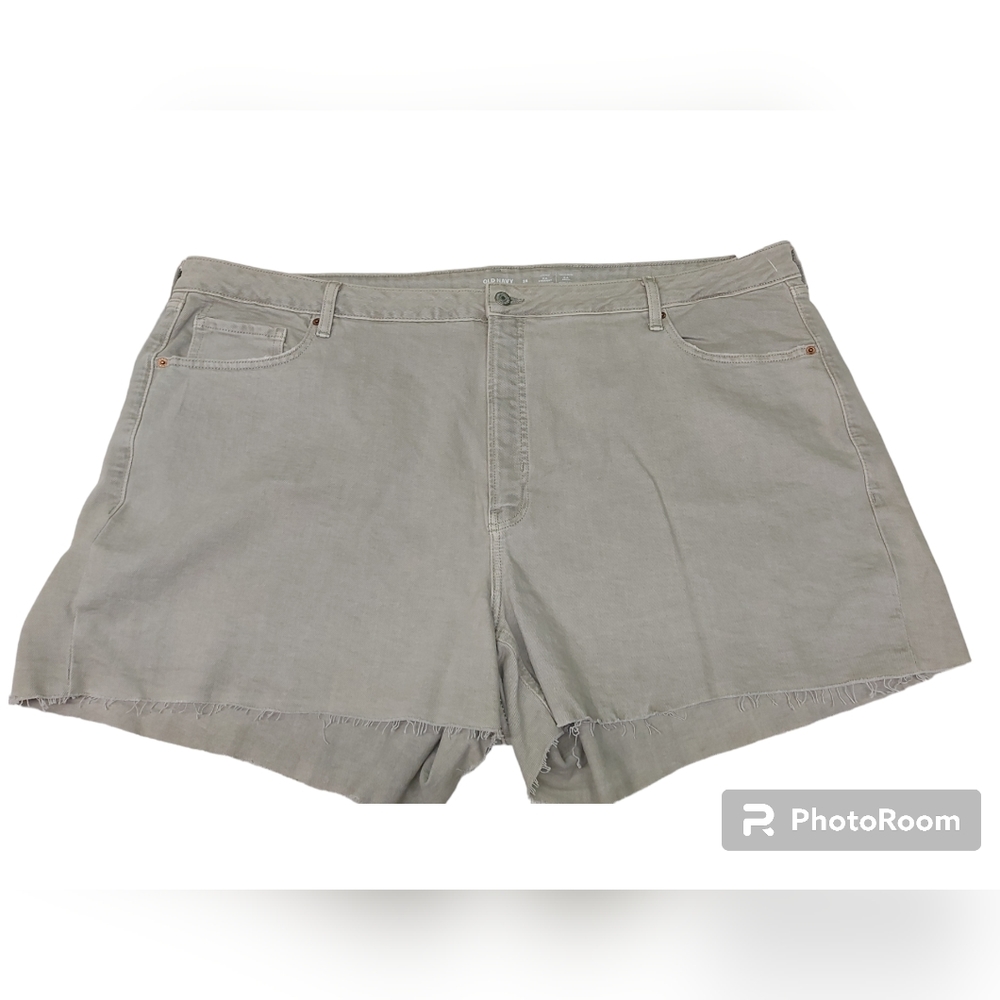 NWT Old Navy Grey Jean Cut Off  Shorts Plus Size